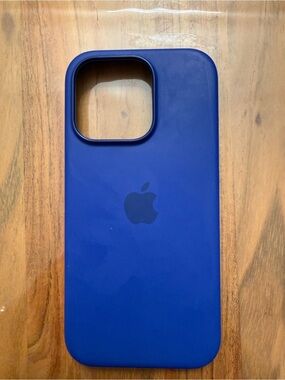 Apple iPhone Silicone Case iPhone 16 Pro - Deep Blue